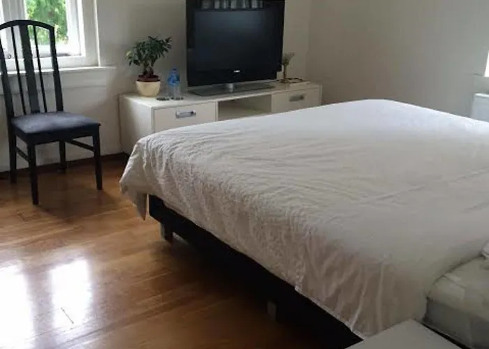 B&B Marienhof Vught Bed & Breakfast Vught